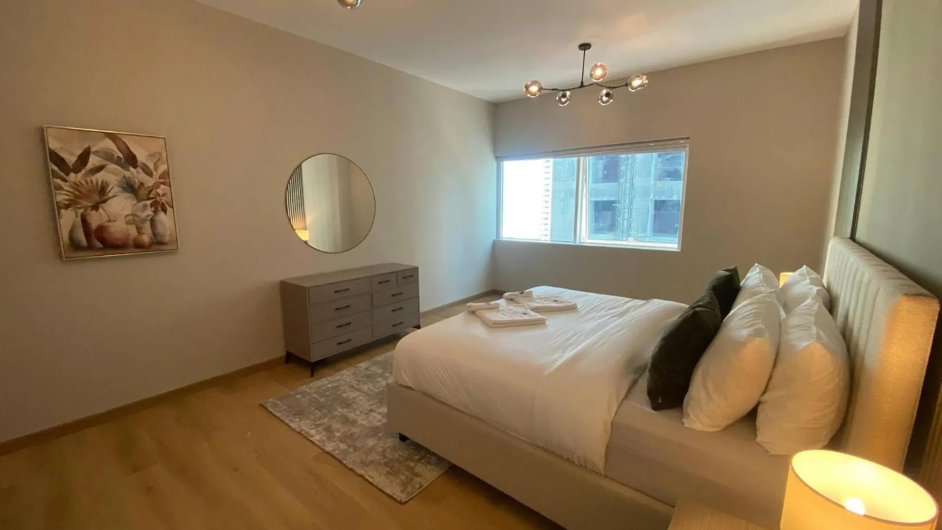 Comfy 1 Bedroom In Dubai Marina Apartment