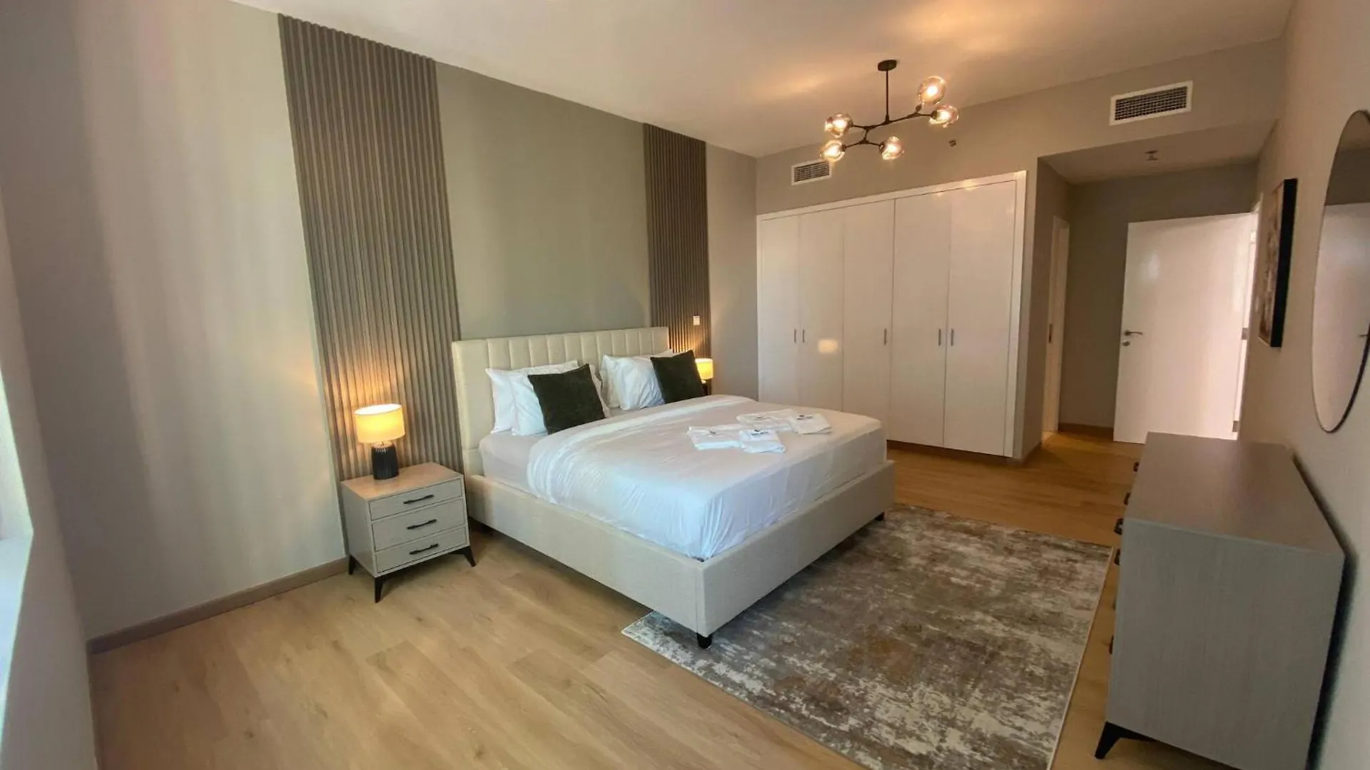 Comfy 1 Bedroom In Dubai Marina